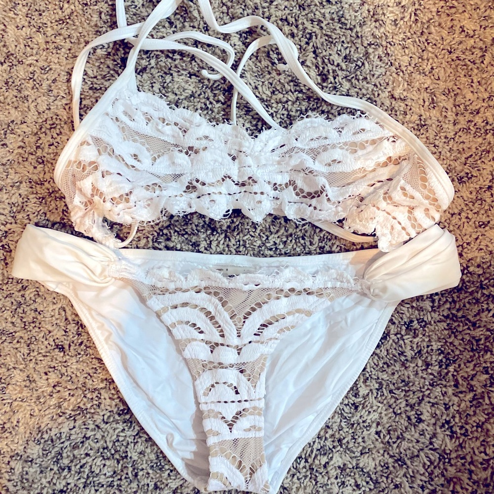 Pily Q matching lace bikini